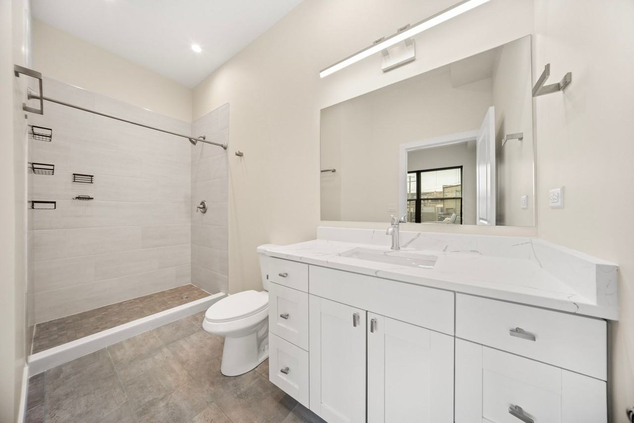 3727 Sunnyside Ave - Photo 2 of 13