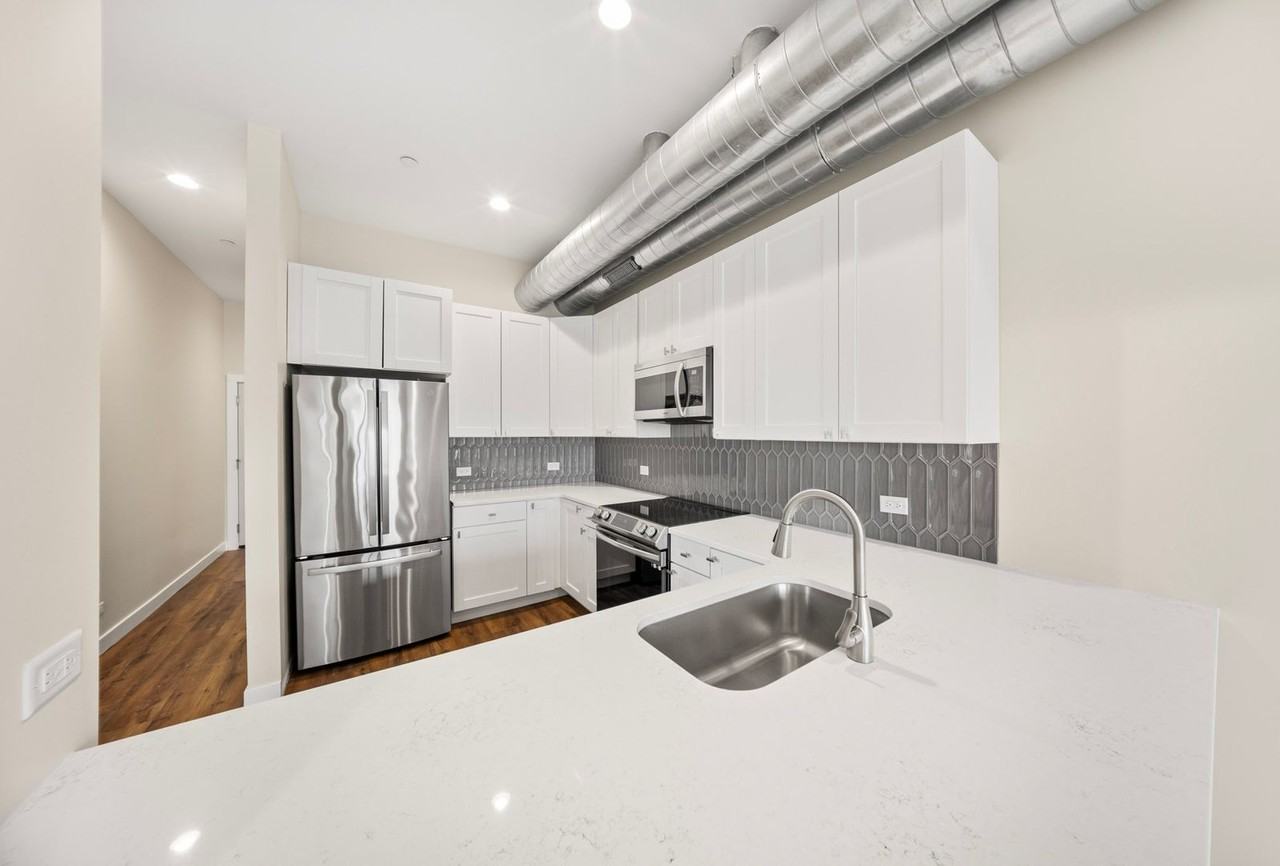 3727 Sunnyside Ave - Photo 4 of 13