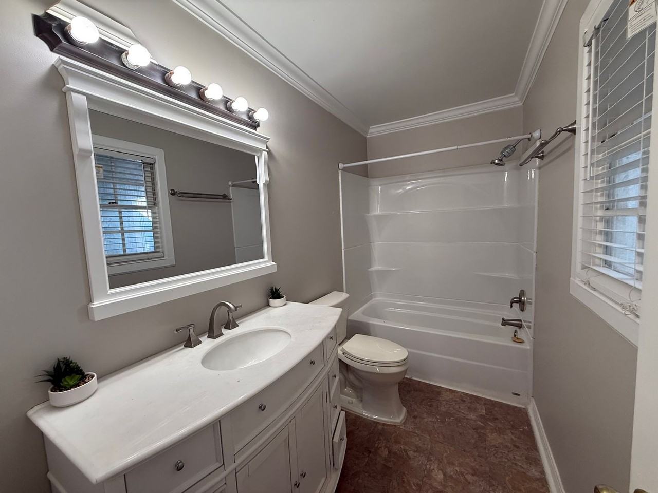 328 Shadow Pointe Dr Sw - Photo 5 of 9