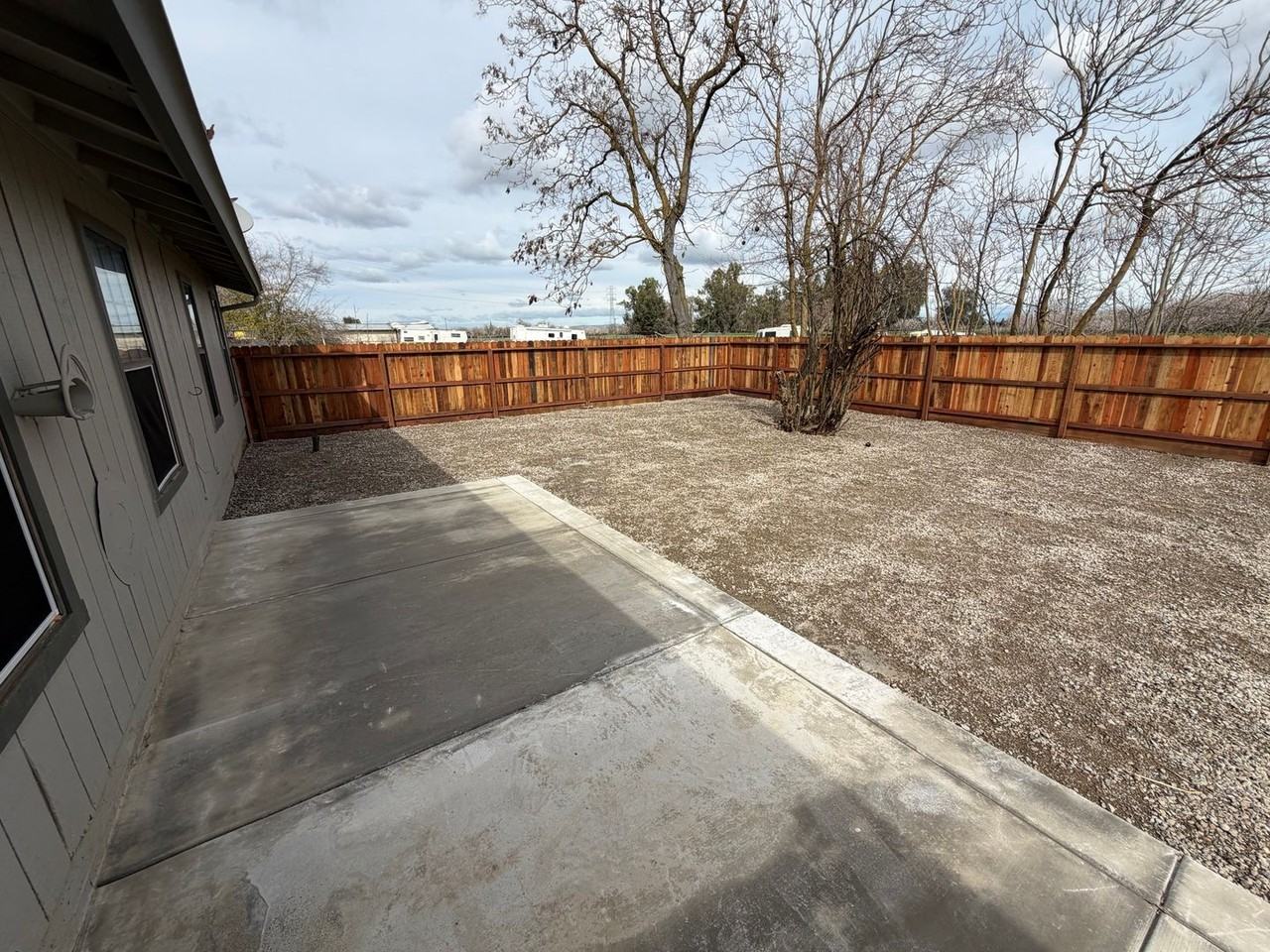 1386 Yale Ave - Photo 3 of 22