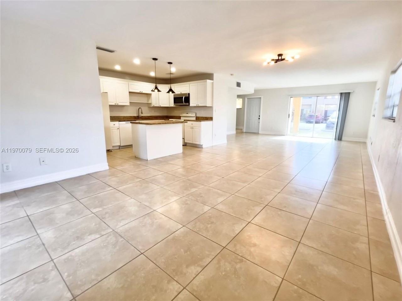 13725 Sw 84th St - Photo 5 of 18