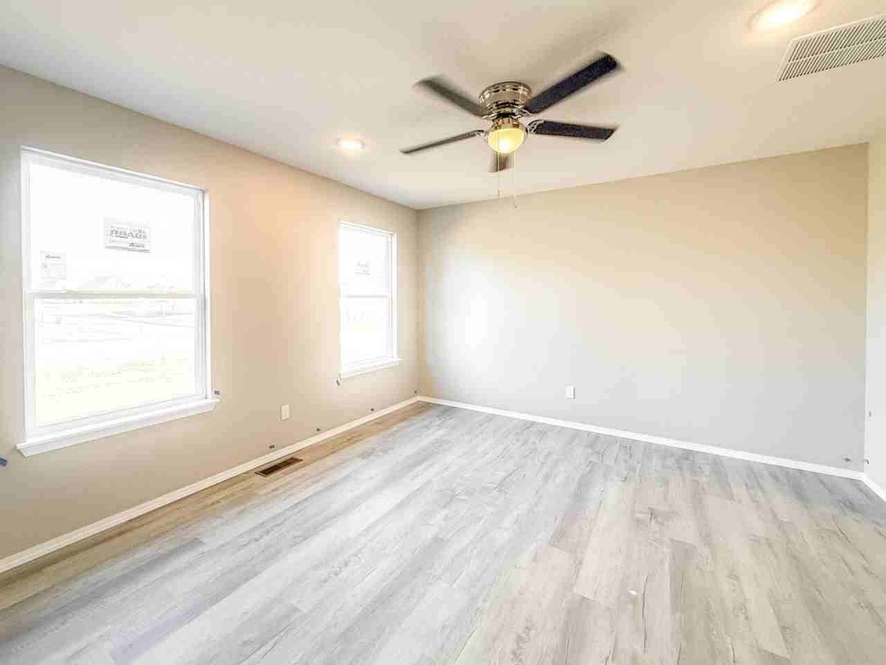 3440 N Nixon Ave - Photo 2 of 14