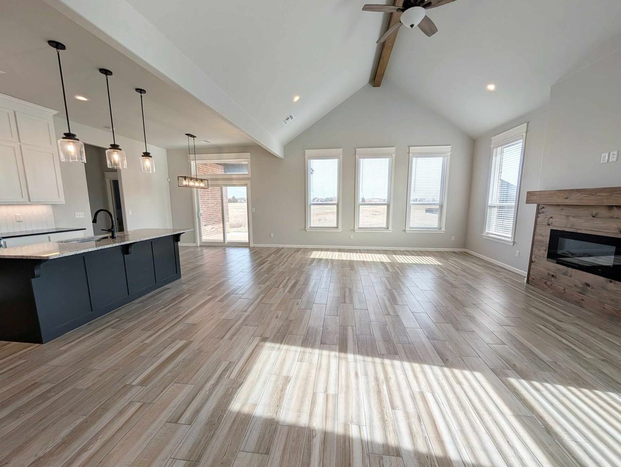 205 Sw 166th St - Photo 3 of 23