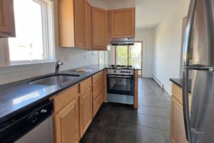 335 Beacon St - Photo 1 of 1