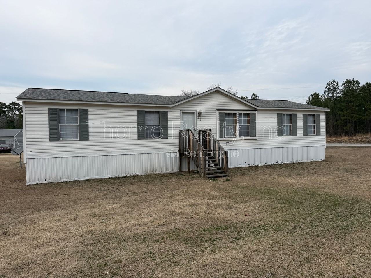 26 Hemlock Ln - Photo 2 of 17