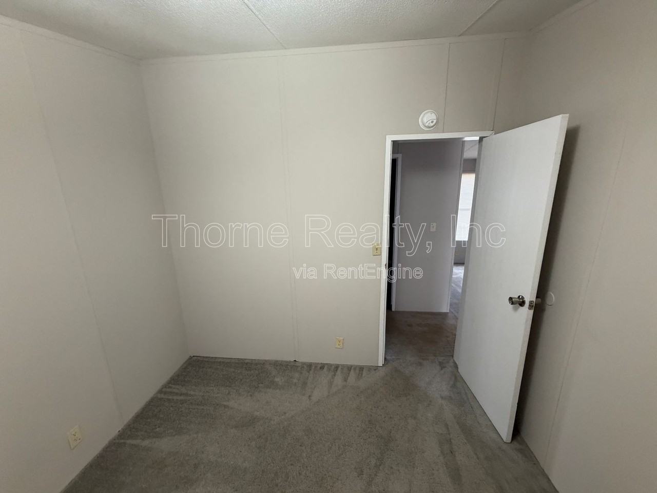 26 Hemlock Ln - Photo 7 of 17