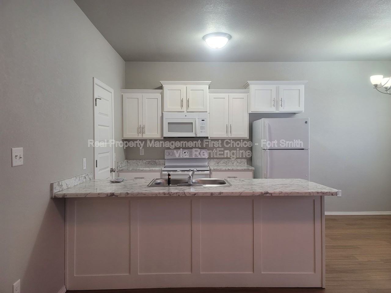 2108 Ingalls Ln #B - Photo 6 of 23