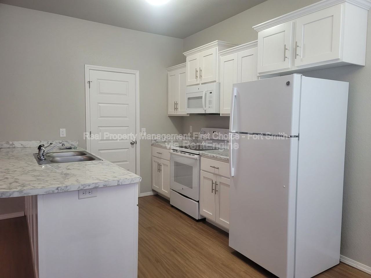 2108 Ingalls Ln #B - Photo 7 of 23