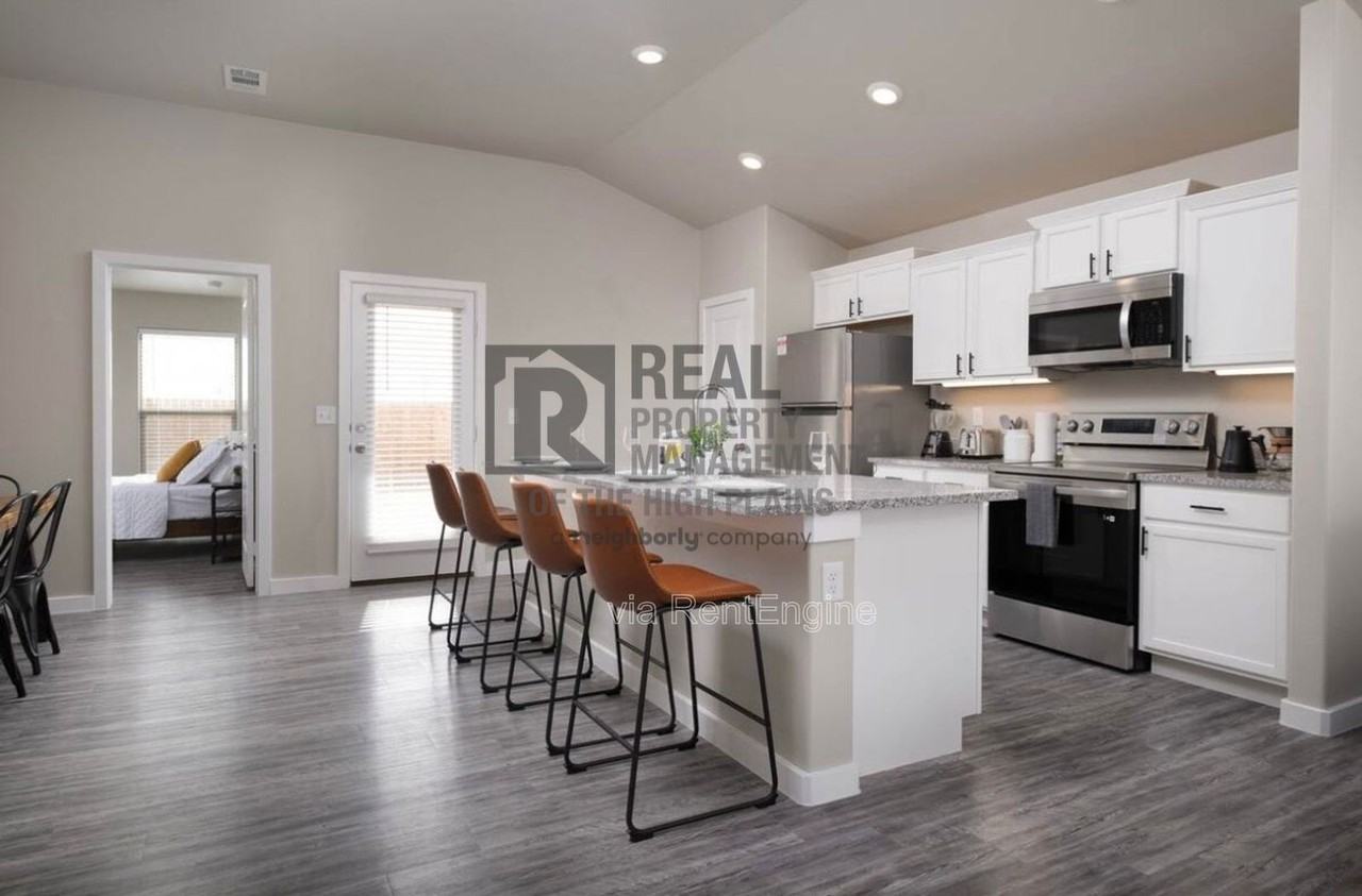 7003 Athens St - Photo 5 of 16