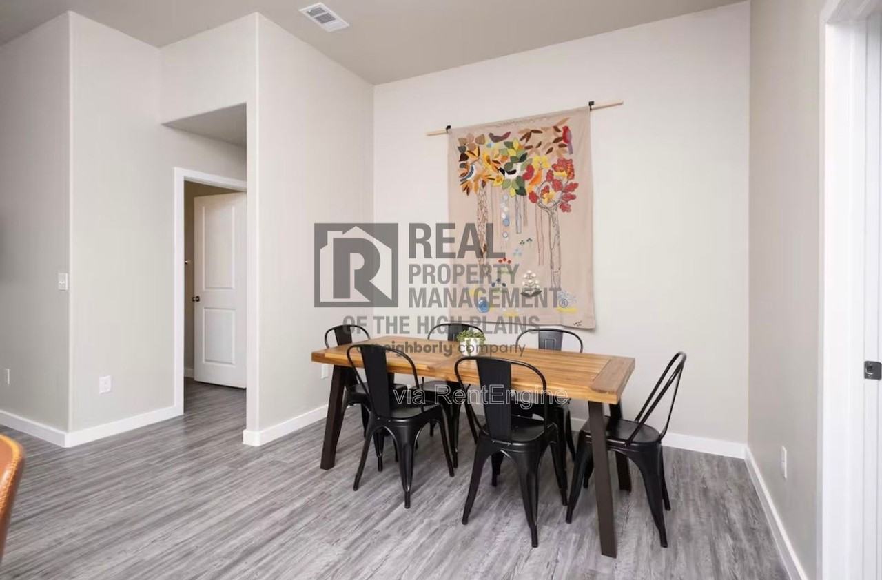 7003 Athens St - Photo 7 of 16