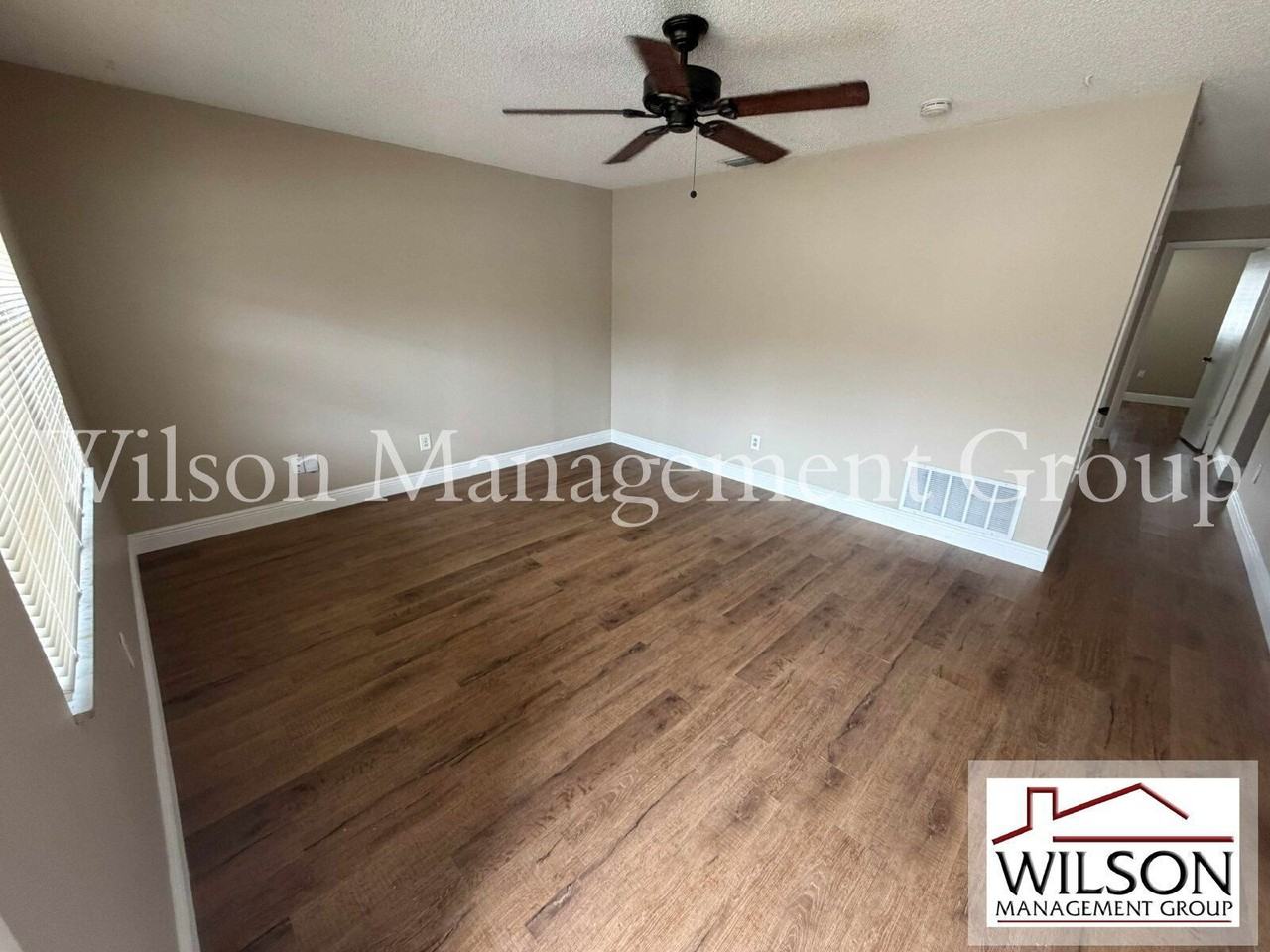 1016 Malaga St - Photo 3 of 21