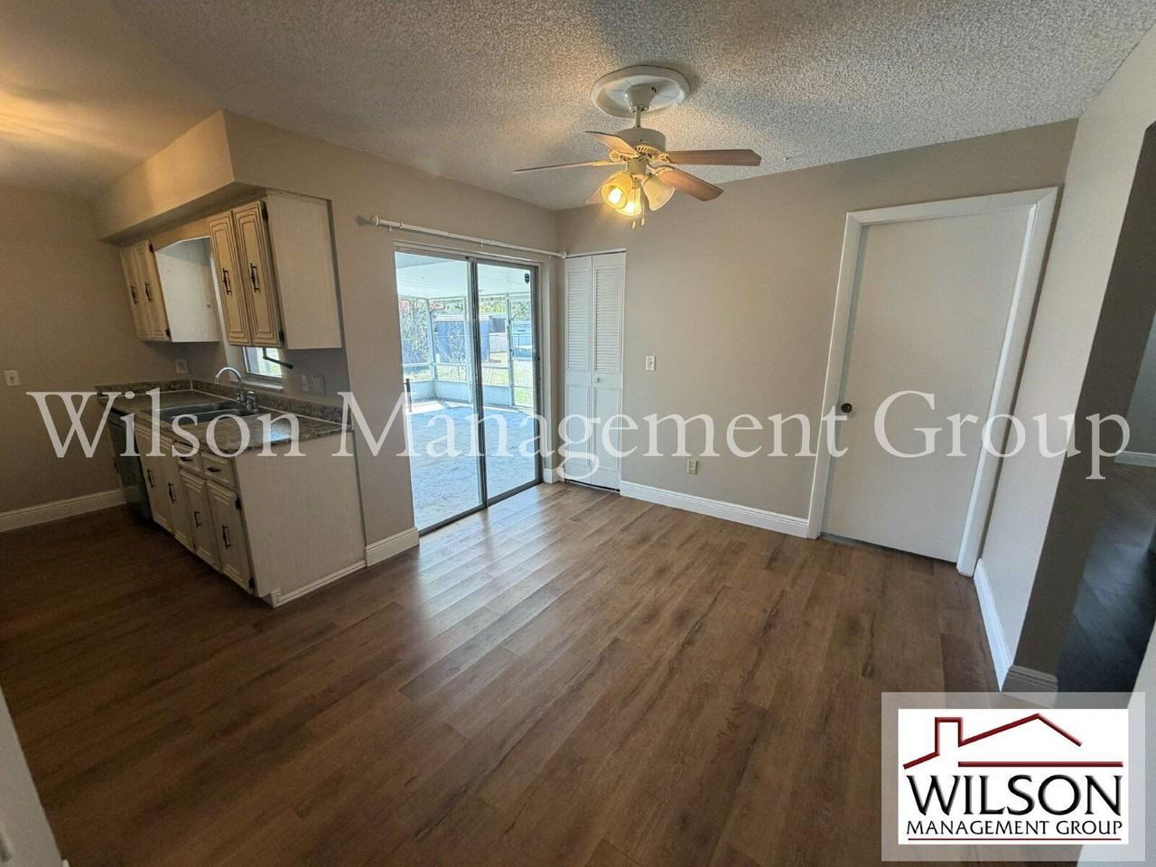 1016 Malaga St - Photo 4 of 21