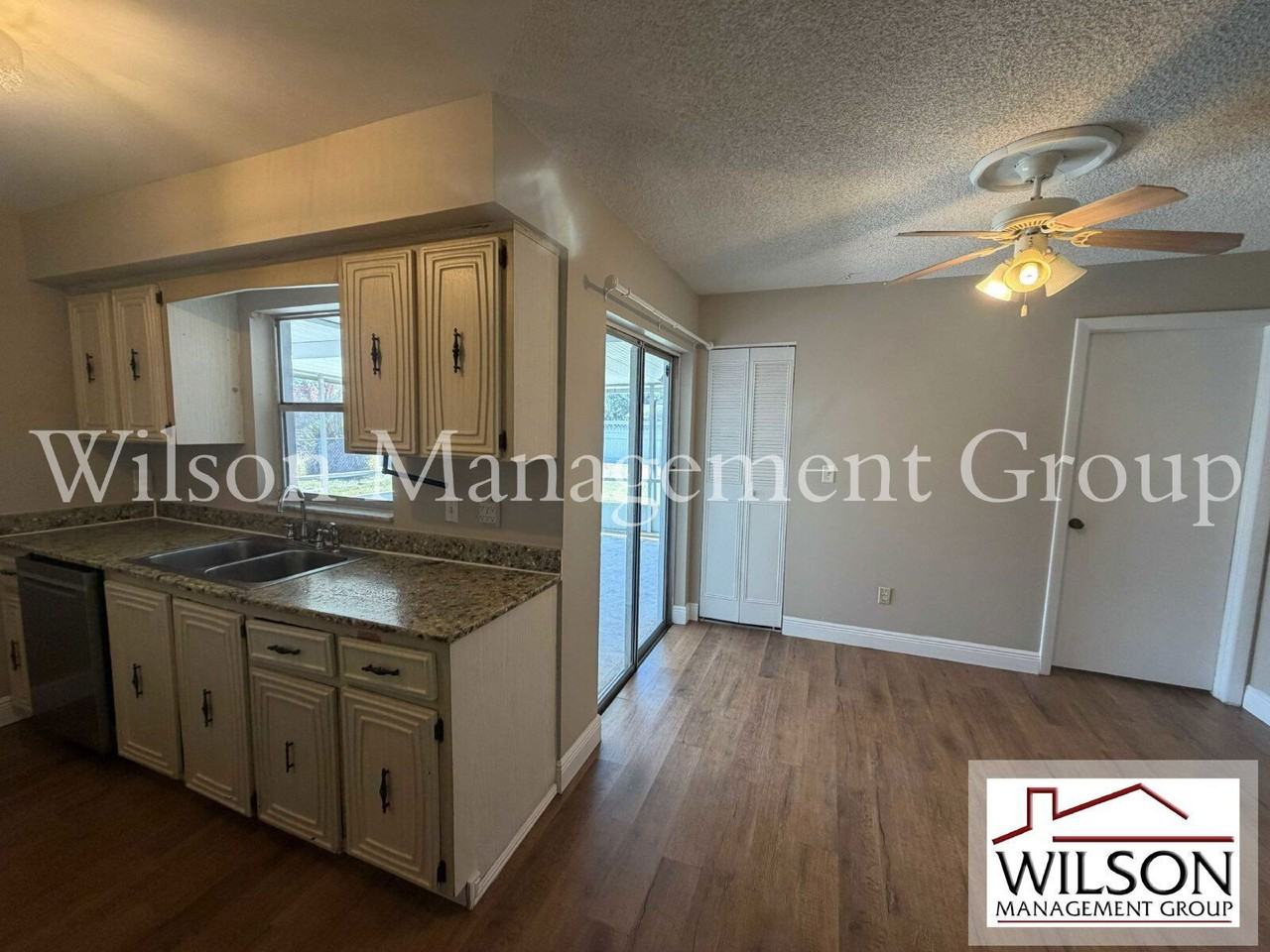 1016 Malaga St - Photo 7 of 21