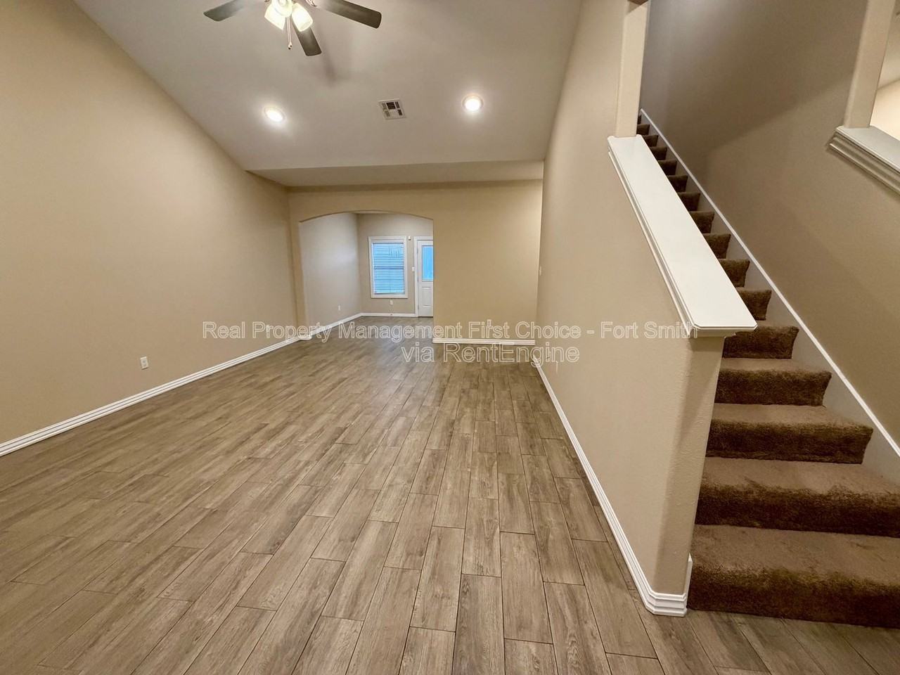 6608 Leightyn Ln - Photo 2 of 21