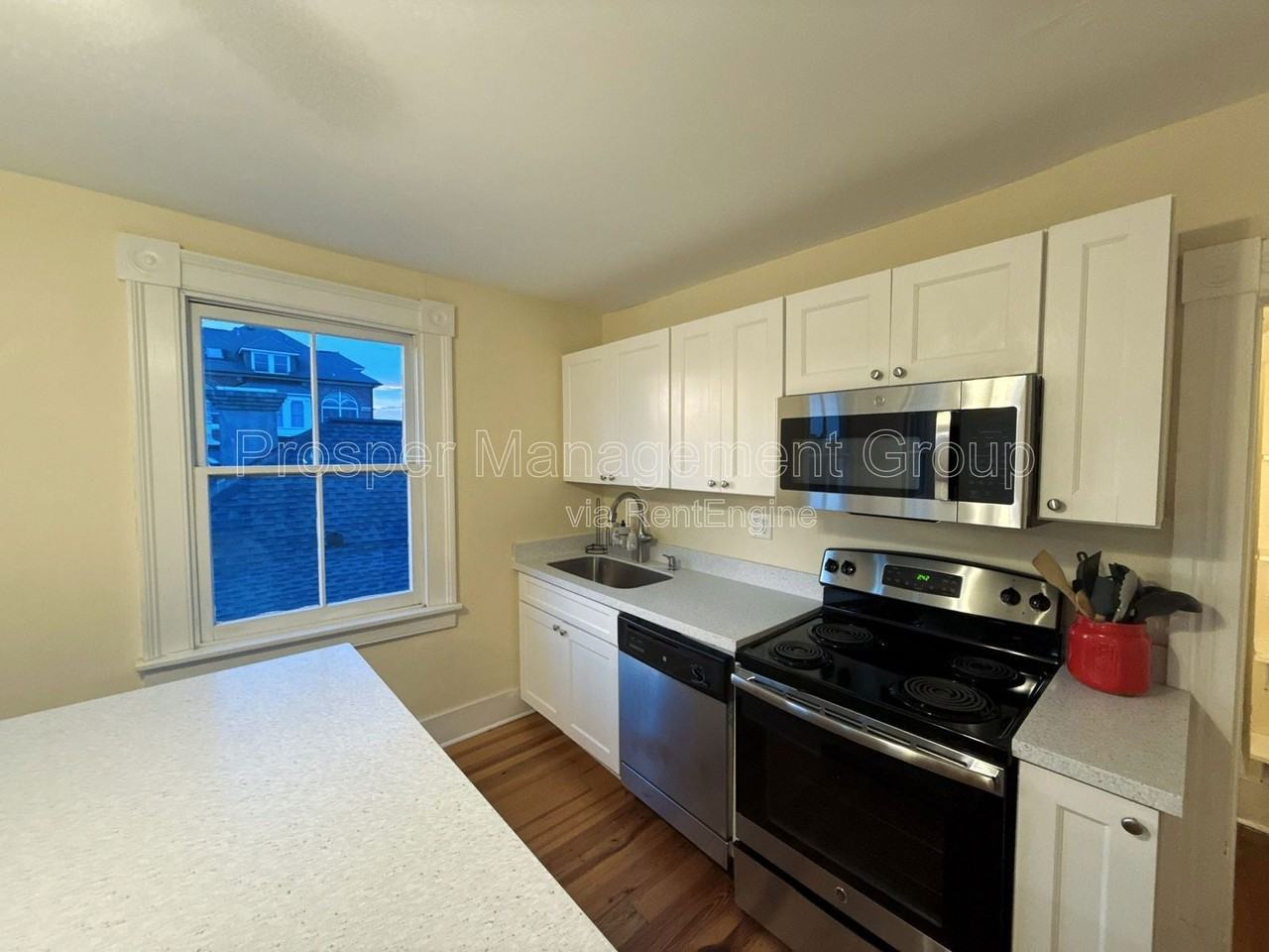 47 Ashley Ave #C - Photo 4 of 24