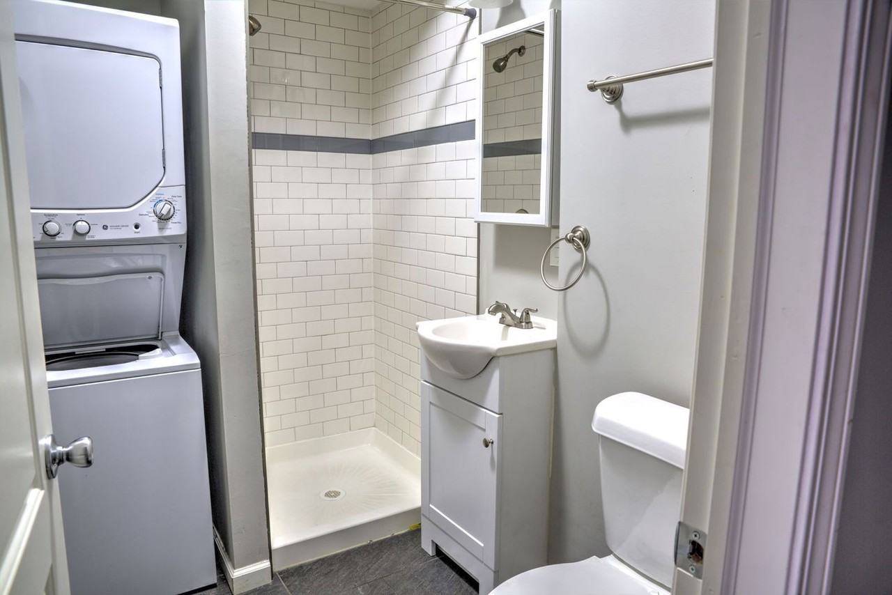 1661 N Pearl St - Photo 7 of 7