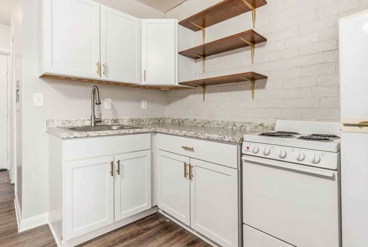 80 W Lane Ave #F - Photo 4 of 24