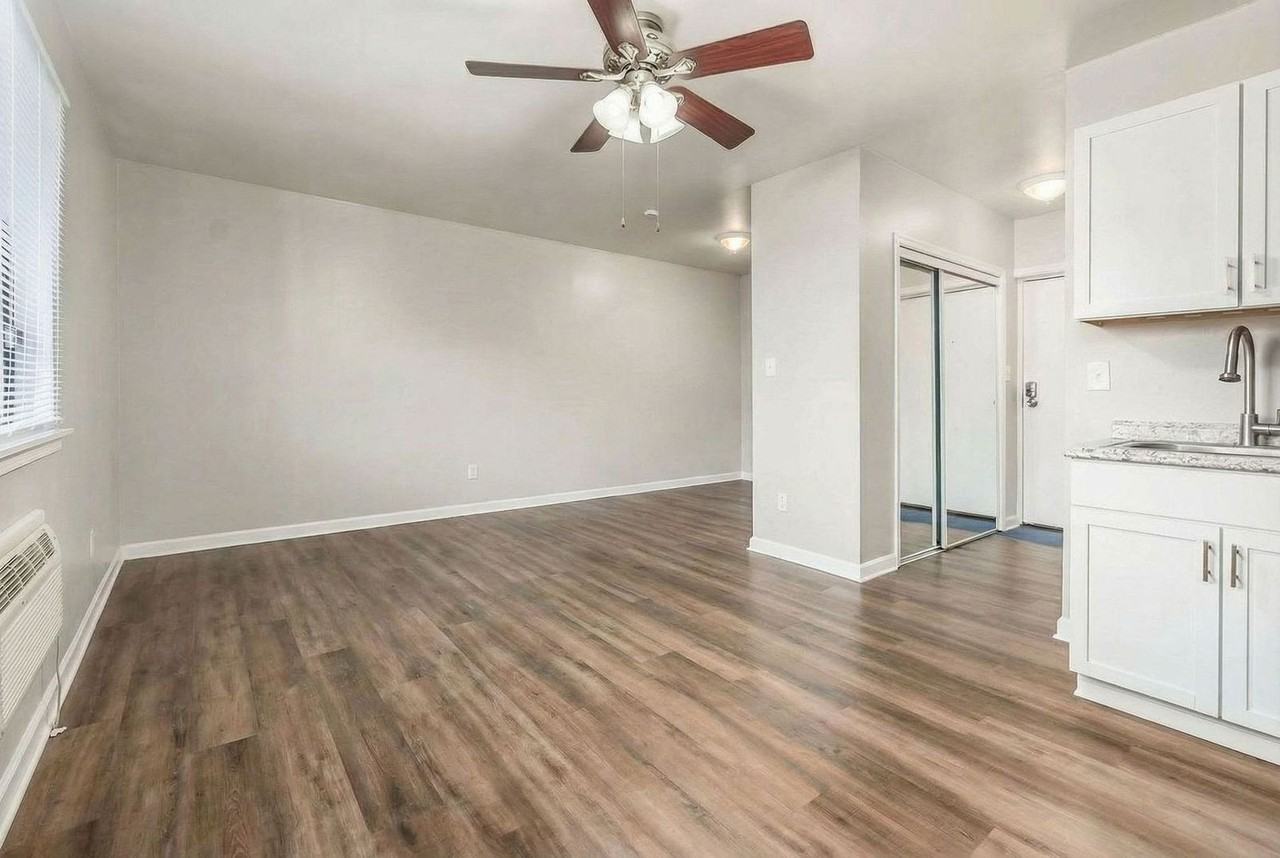 80 W Lane Ave #F - Photo 6 of 24