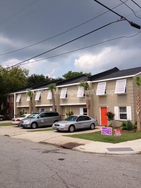 122 Drake St - Photo 3 of 10