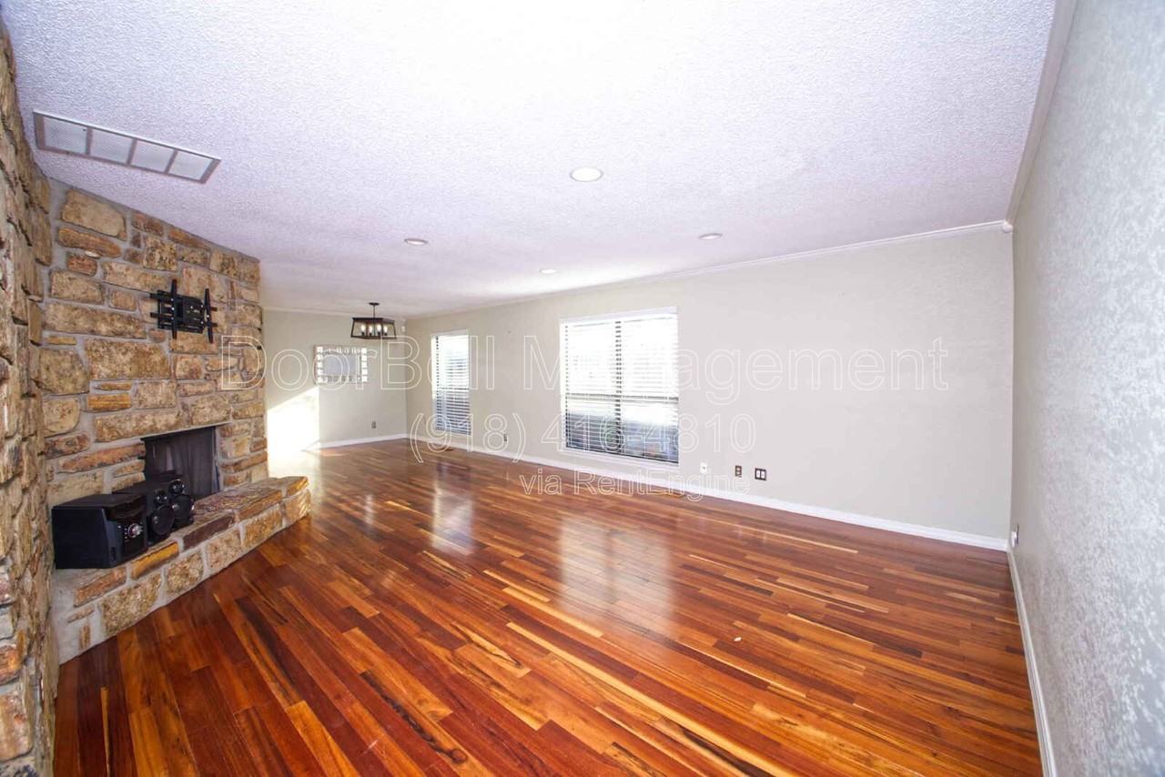 3302 E 83rd Pl - Photo 4 of 19