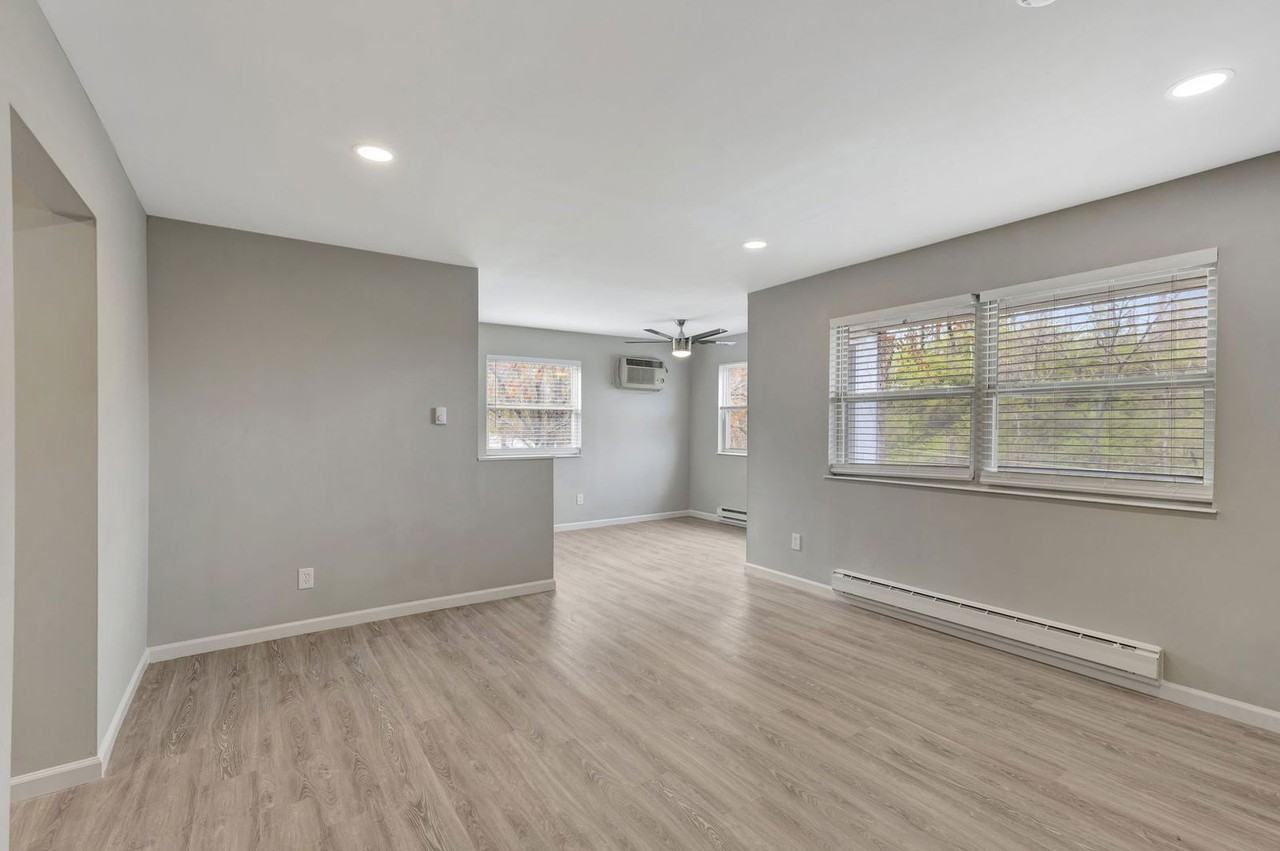 3858 Washington Ave #2 - Photo 2 of 11