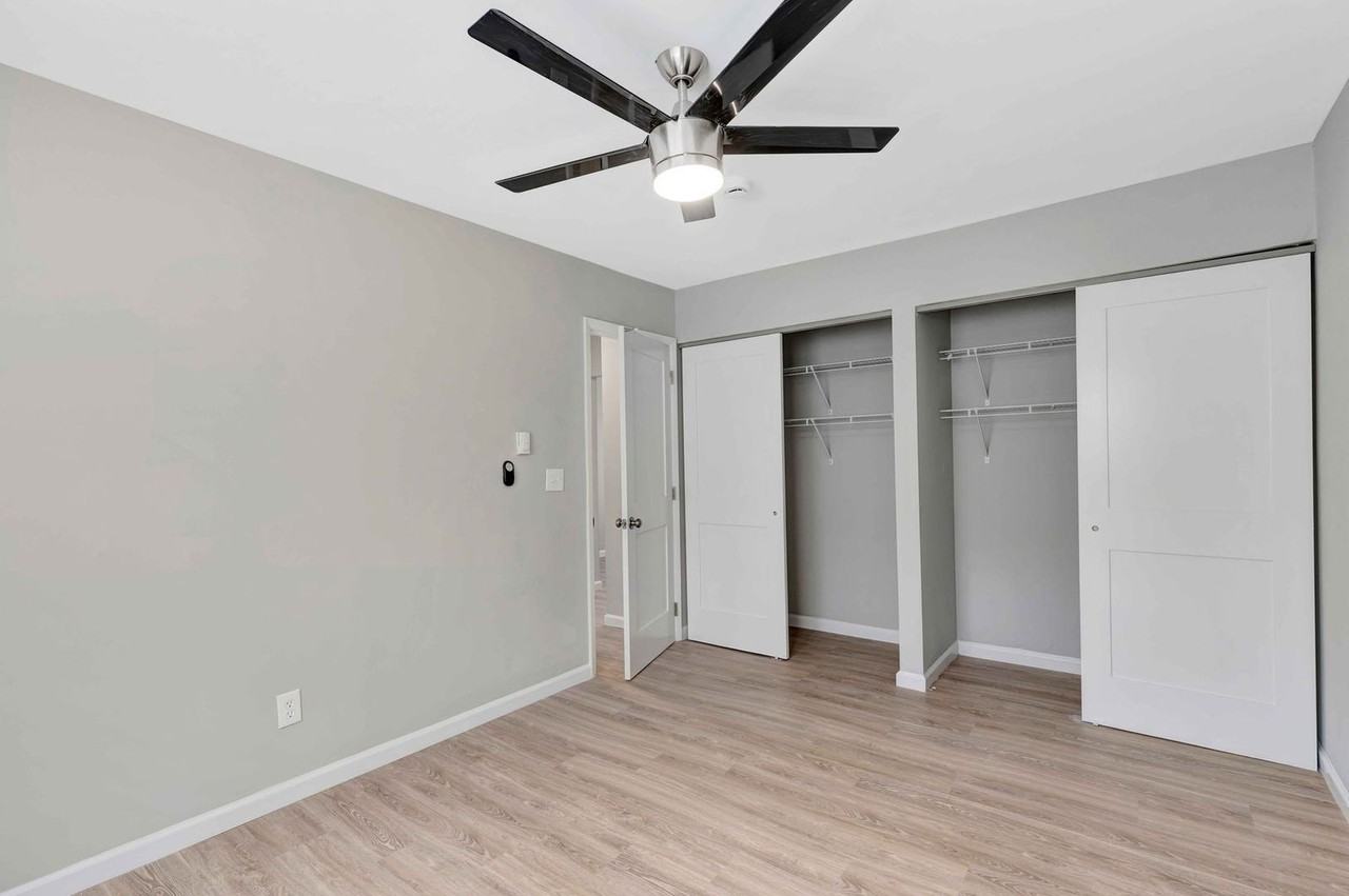 3858 Washington Ave #2 - Photo 7 of 11