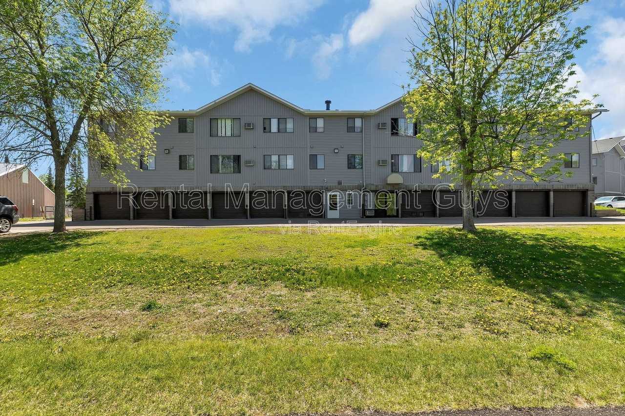 131 Cedar St E #202 - Photo 4 of 4