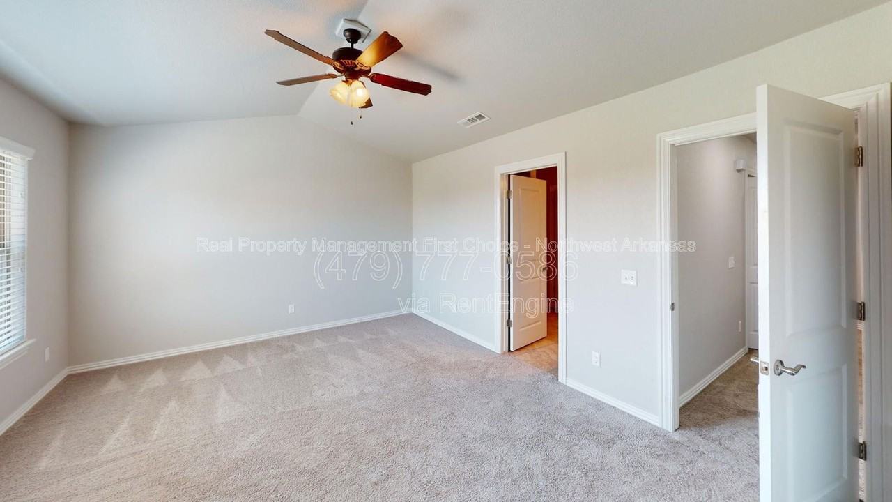 2705 W Shasta Rd - Photo 5 of 10