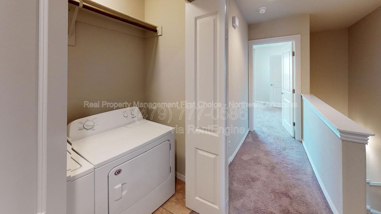 2705 W Shasta Rd - Photo 6 of 10