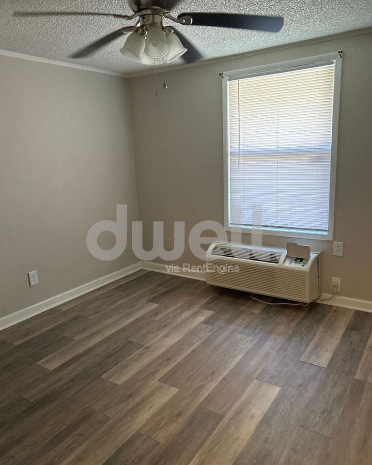 808 Forest Ridge Pl - Photo 3 of 11