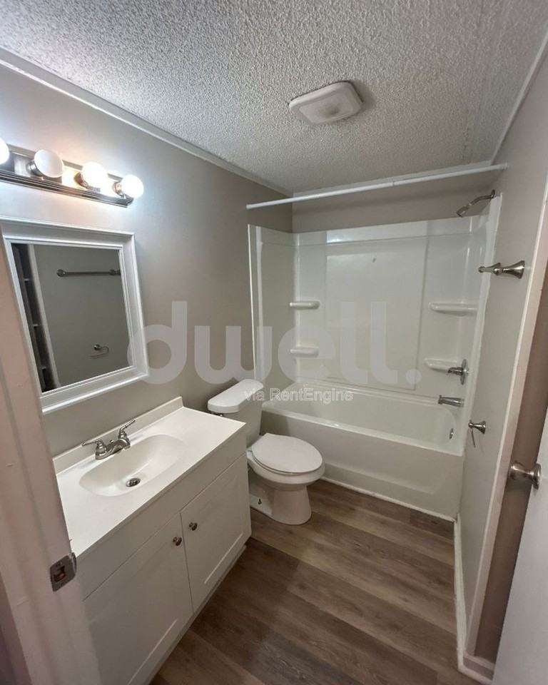 808 Forest Ridge Pl - Photo 4 of 11