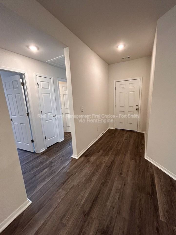 10638 Cedar Way - Photo 2 of 25