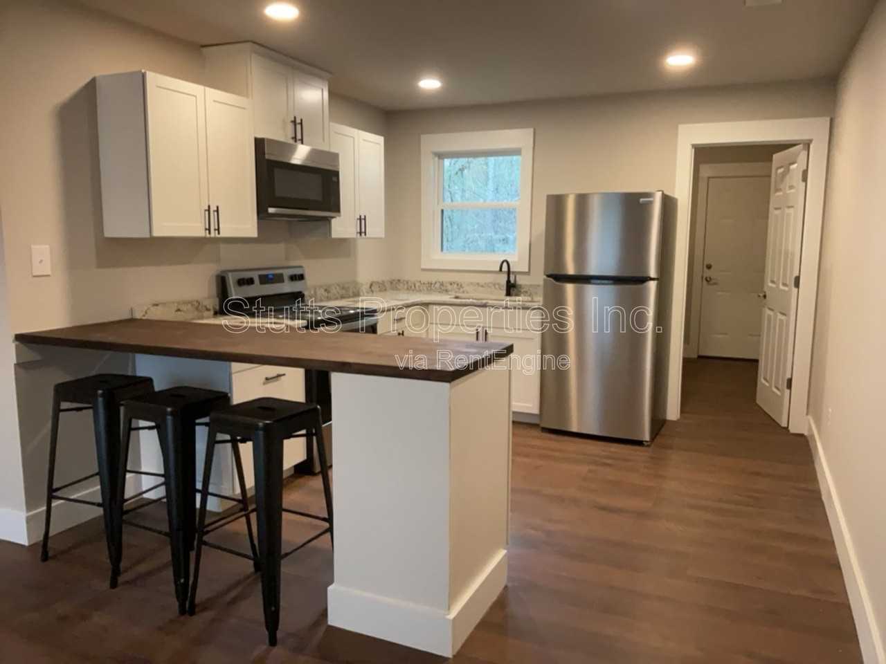 633 Rivermont Rd - Photo 3 of 10