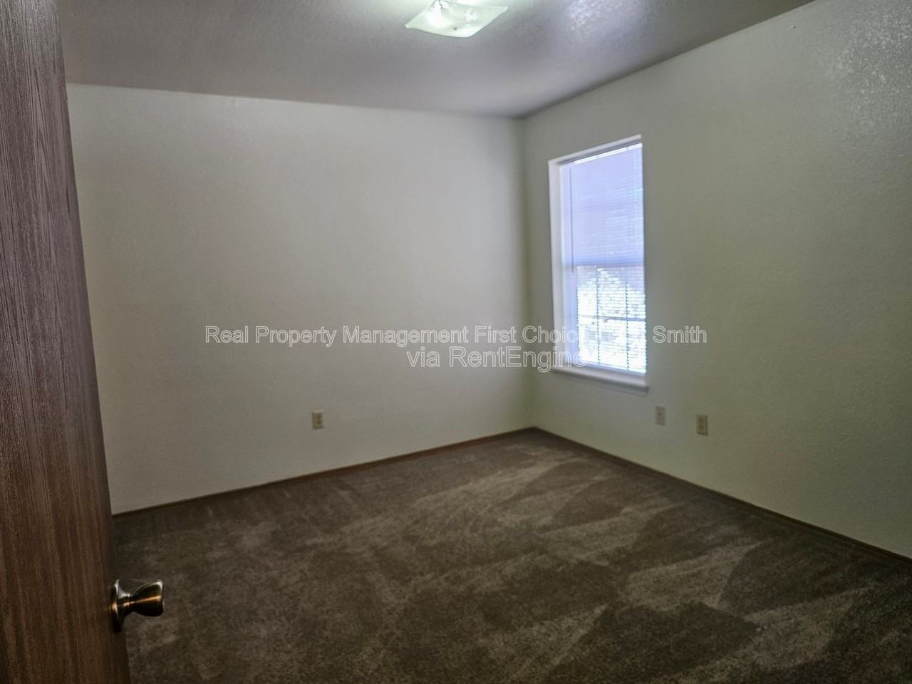 120 Cedar Creek Ct #10 - Photo 4 of 11