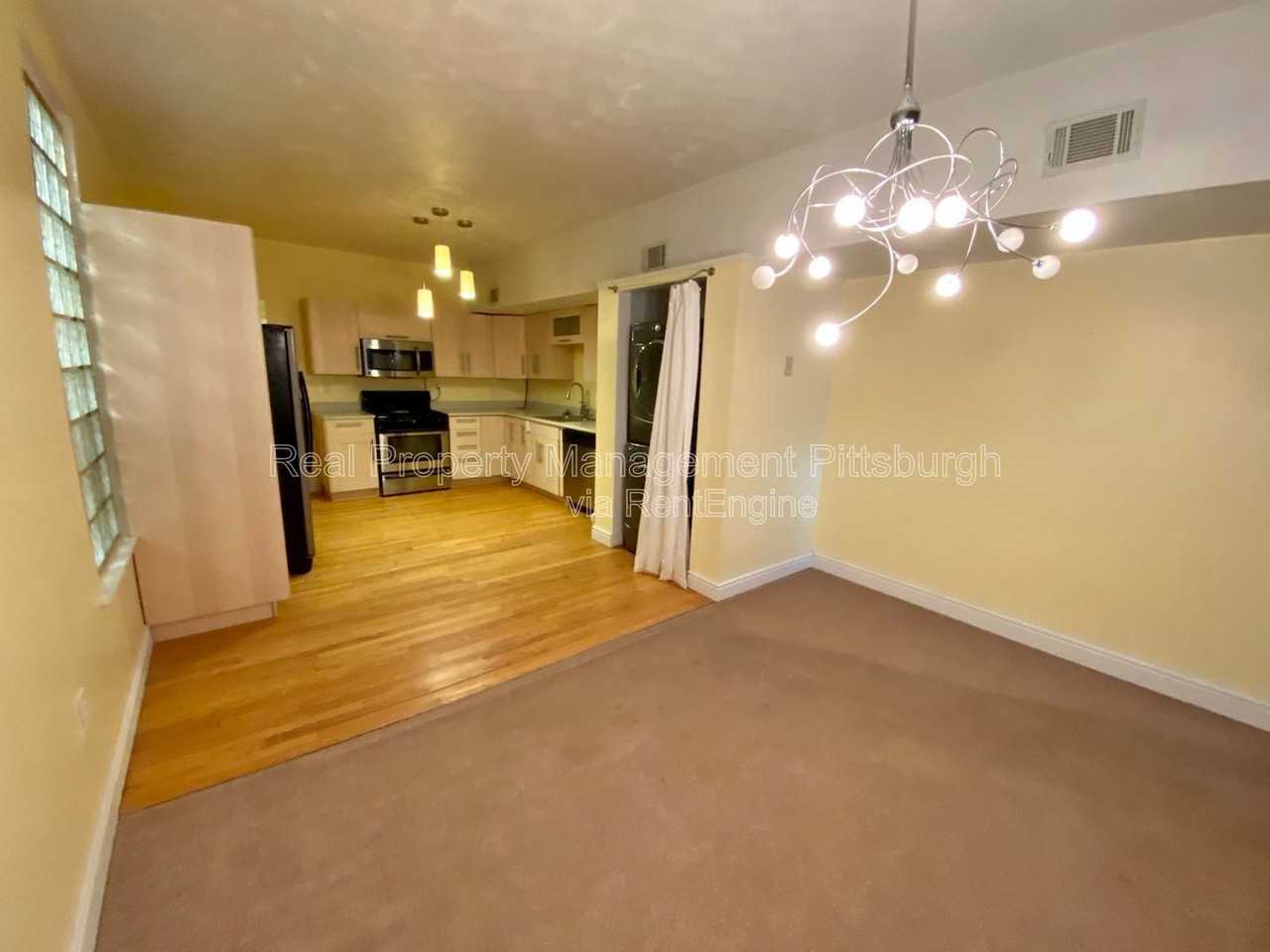 1912 Jane St #2 - Photo 3 of 15