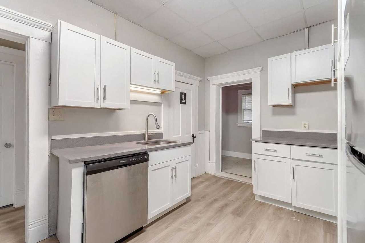 196 W 8th Ave - Photo 2 of 25