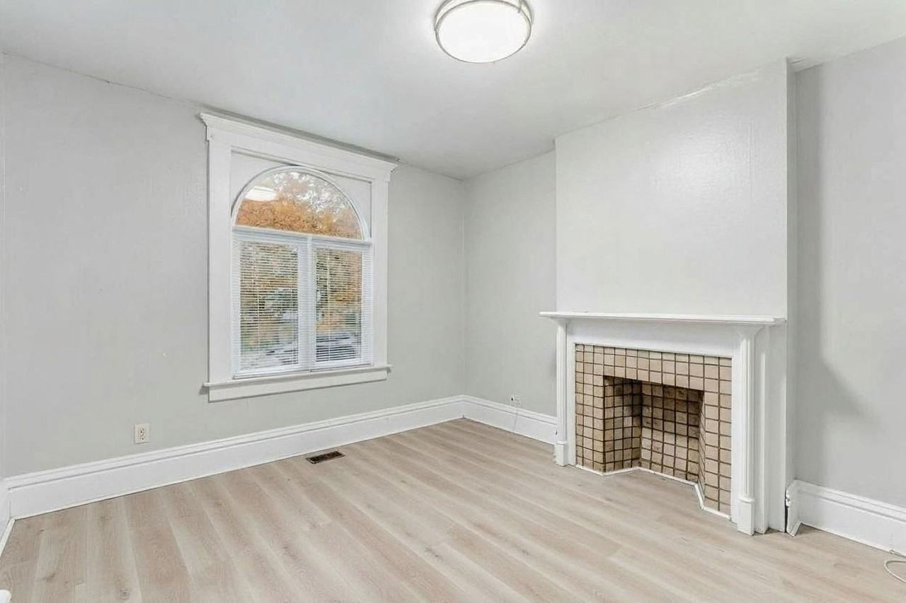 196 W 8th Ave - Photo 5 of 25