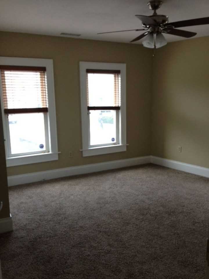 1663 N Pearl St - Photo 6 of 9