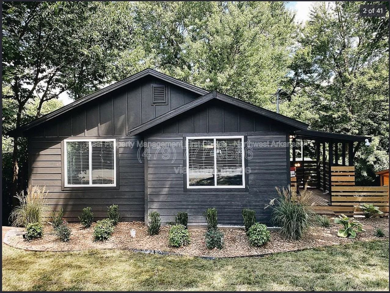 112 S University Ave #A - Photo 2 of 12