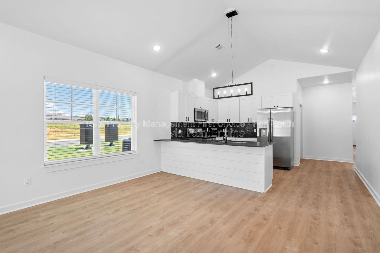 8701 Cantera Dr #A - Photo 6 of 25