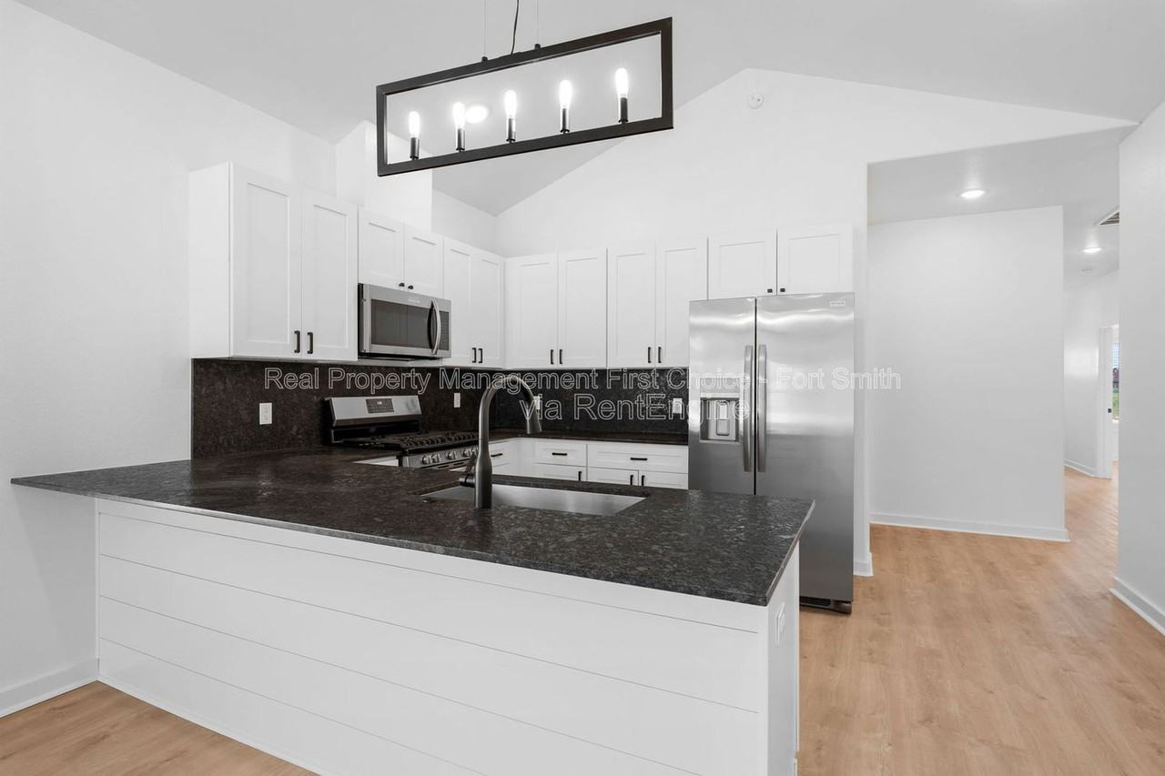 8701 Cantera Dr #A - Photo 7 of 25