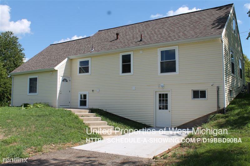 7143 Kraft Ave SE - Photo 2 of 28