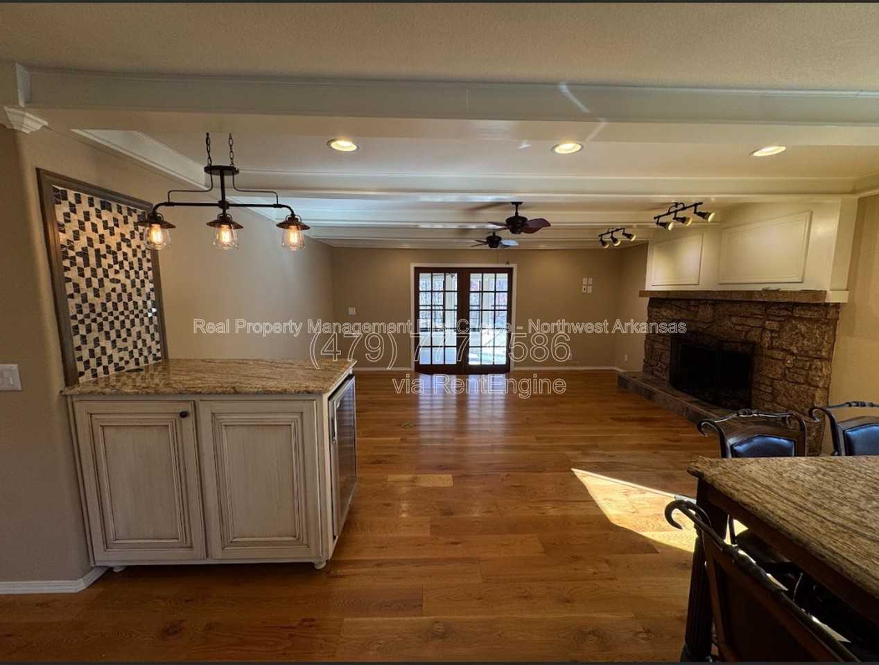 23 Howard Pl - Photo 5 of 26