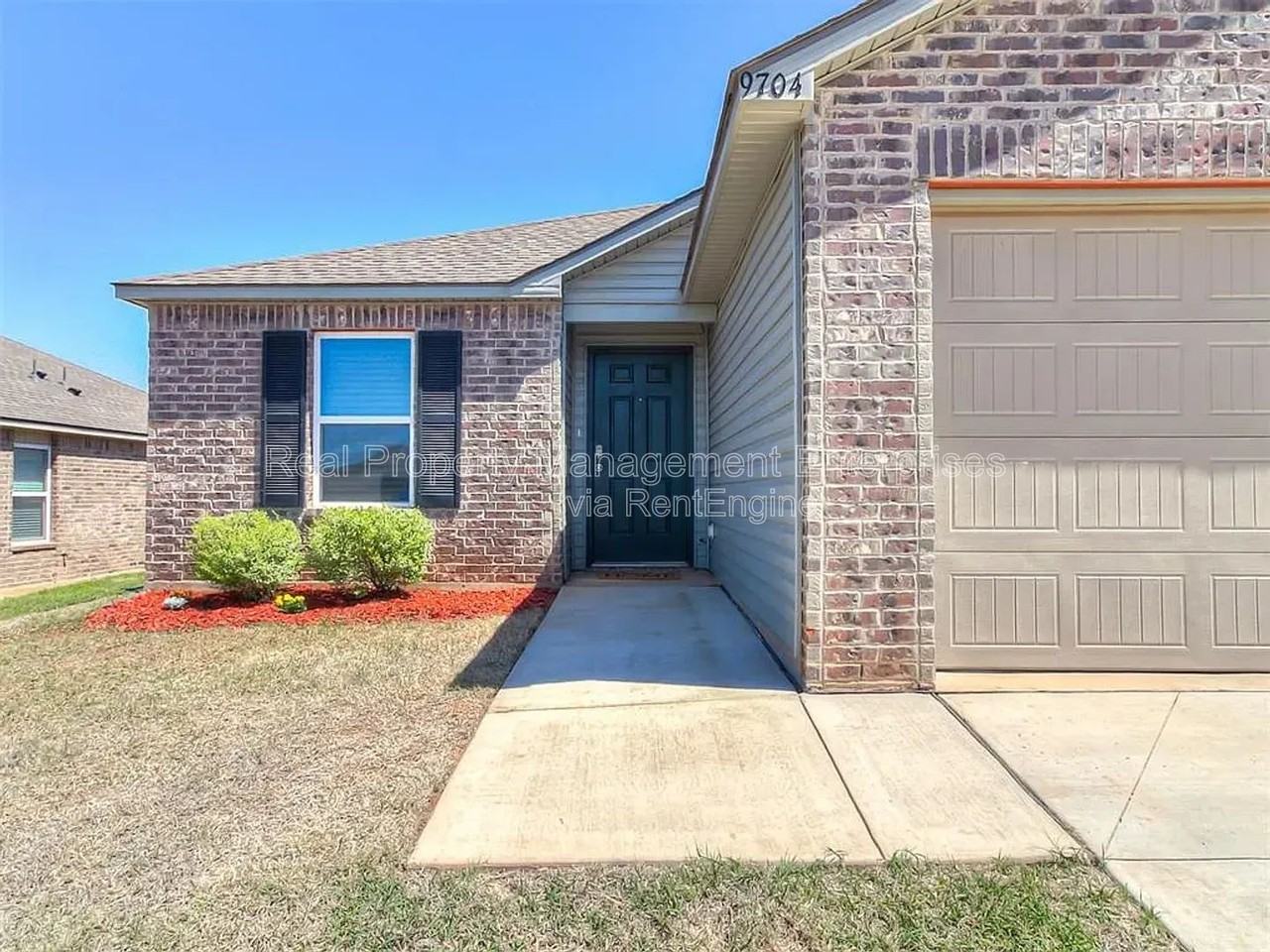 9704 Saddle Dr - Photo 2 of 26