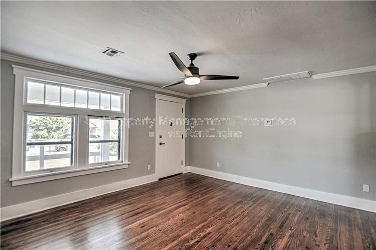 1118 Nw 33rd St - Photo 4 of 36