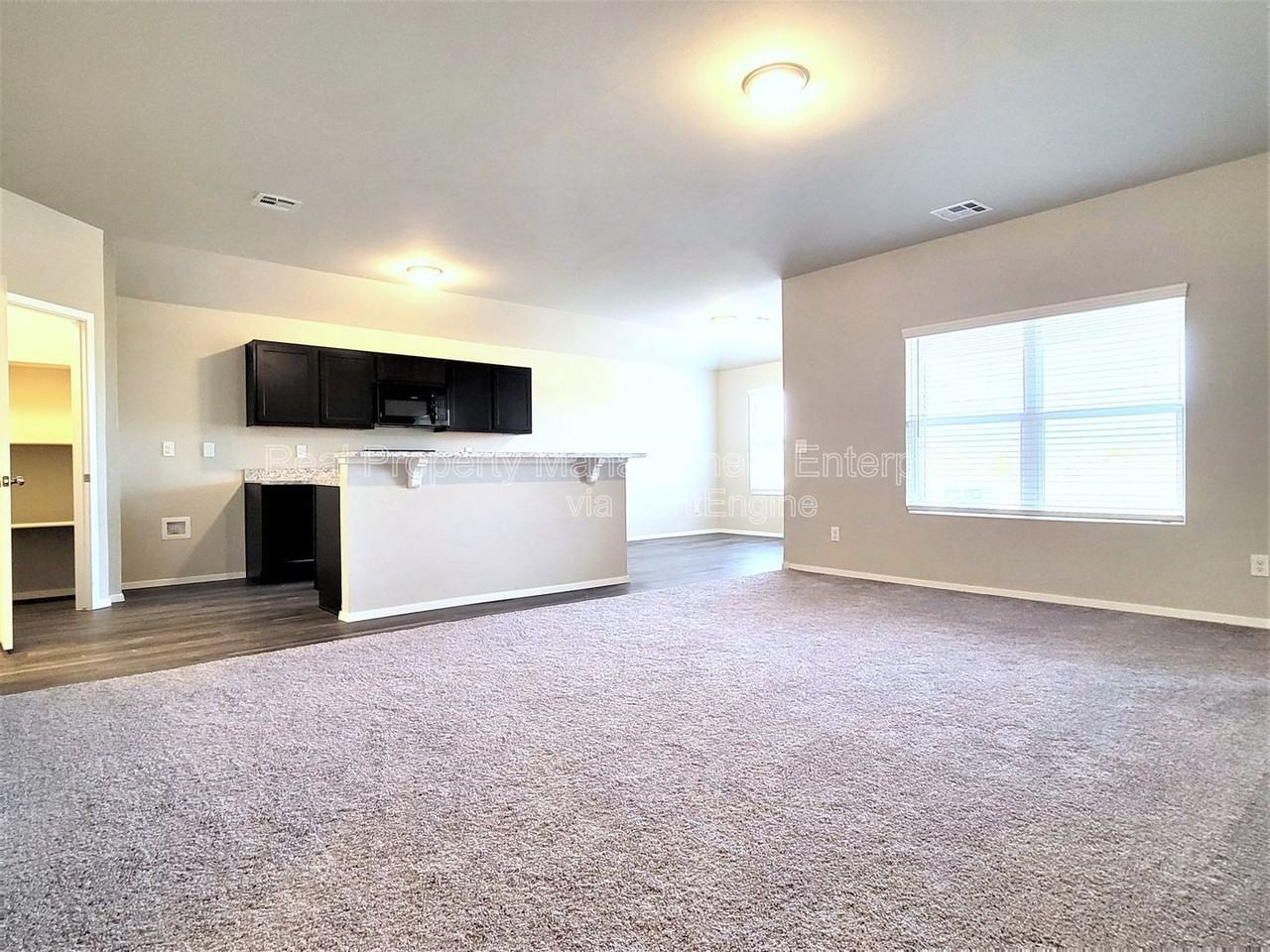 1408 Chuck Wagon Dr - Photo 5 of 20