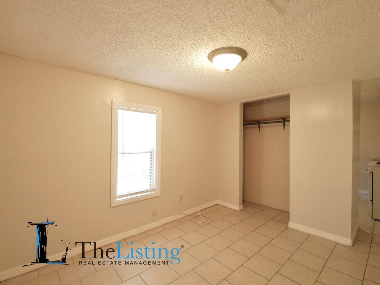 1005 Pine Ave #A - Photo 4 of 9