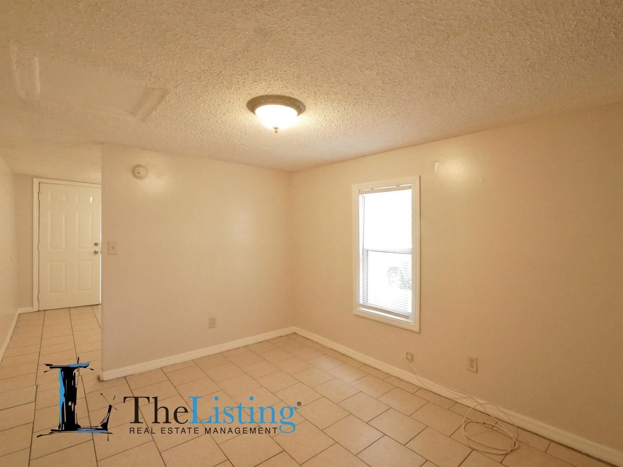 1005 Pine Ave #A - Photo 5 of 9