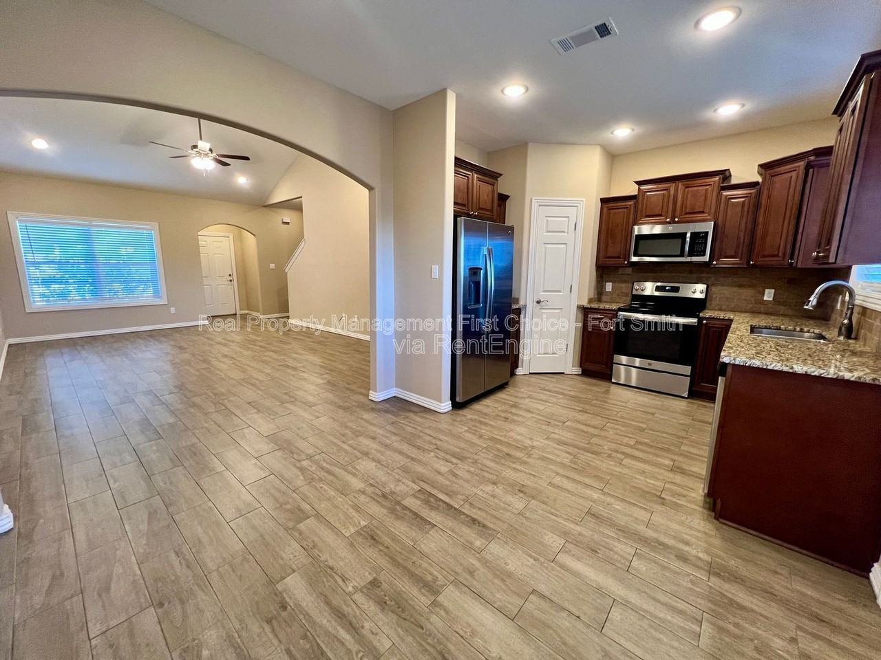 6709 Maribette Rd - Photo 5 of 19