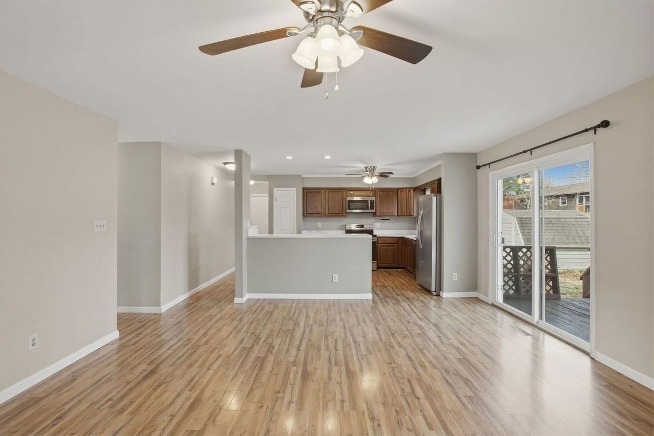 21580 Columbia St - Photo 2 of 15